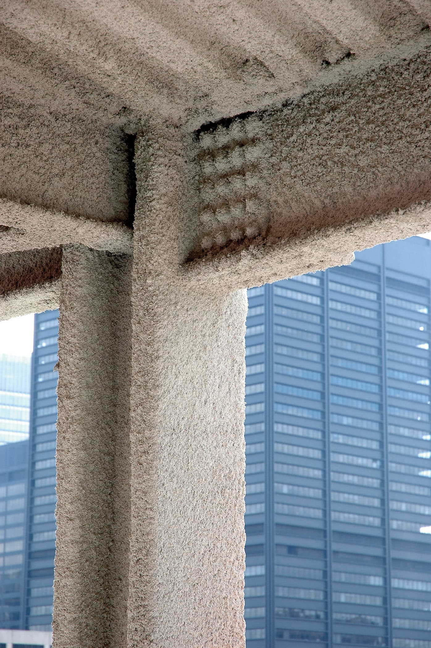 Monokote cementitious fireproofing in Canada